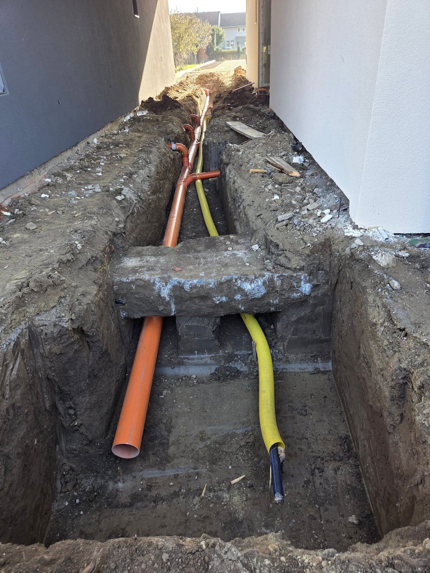 Iskop i postavljanje temeljnog razvoda kanalizacije – Tenja